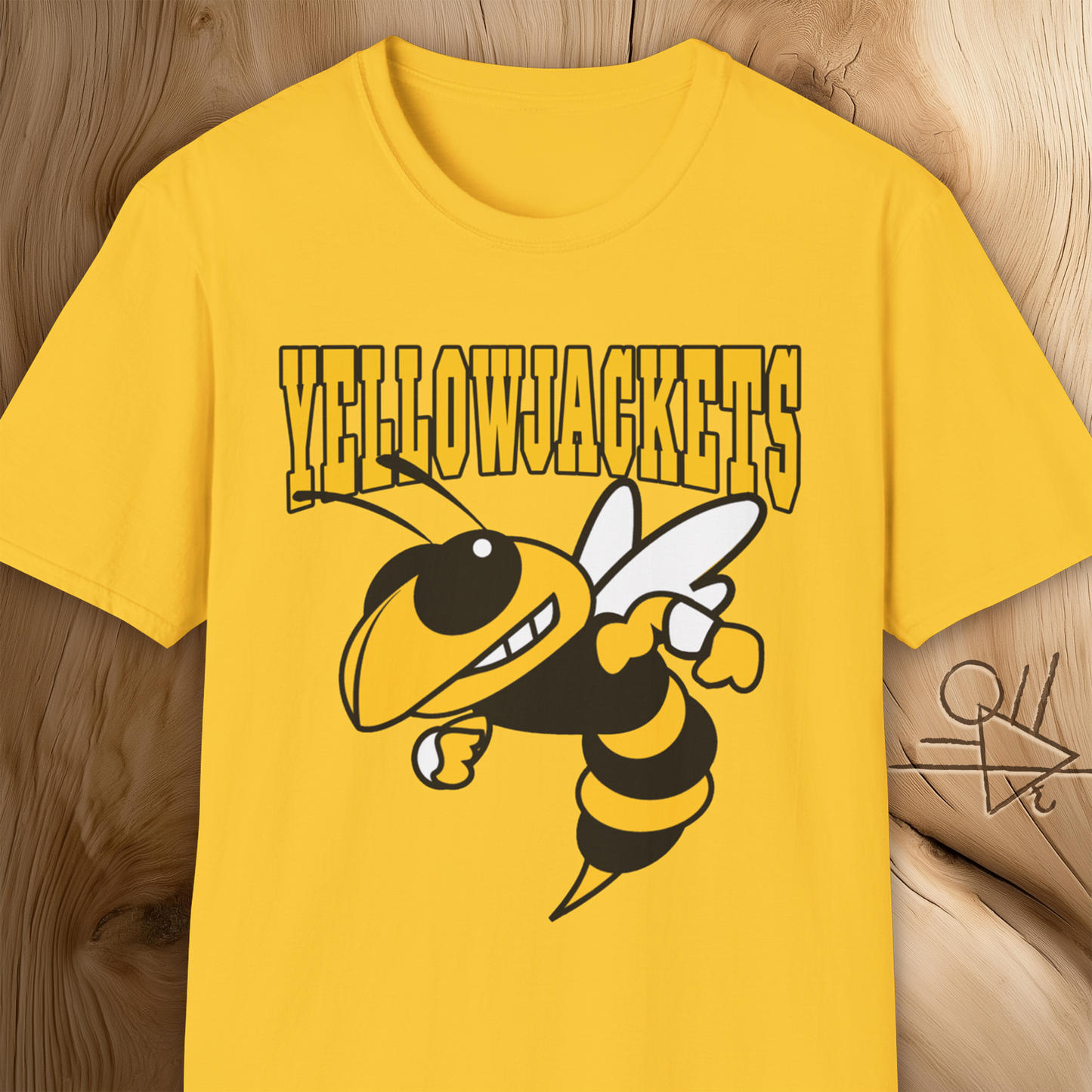 Yellowjackets Vintage Mascot T-Shirt Bold Wasp Graphic Retro