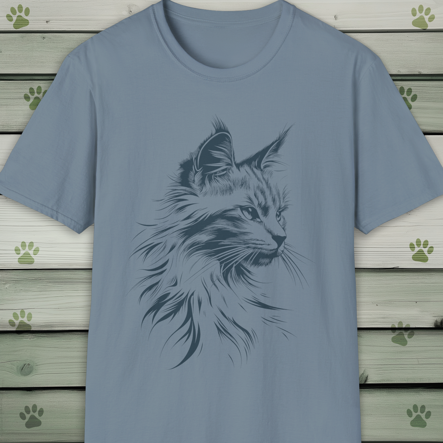 Elegant Feline – Artistic Cat Portrait Tee