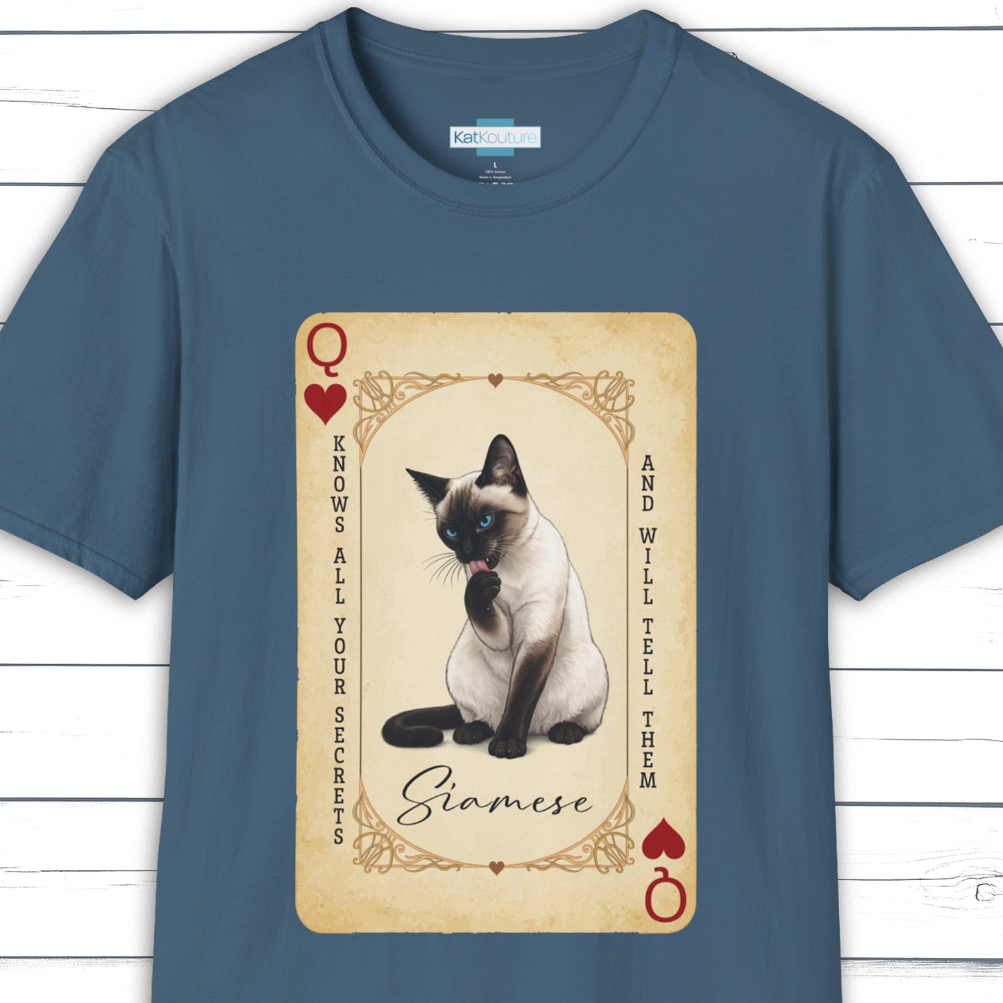 The Siamese Queen – House of Cat Cards T-Shirt